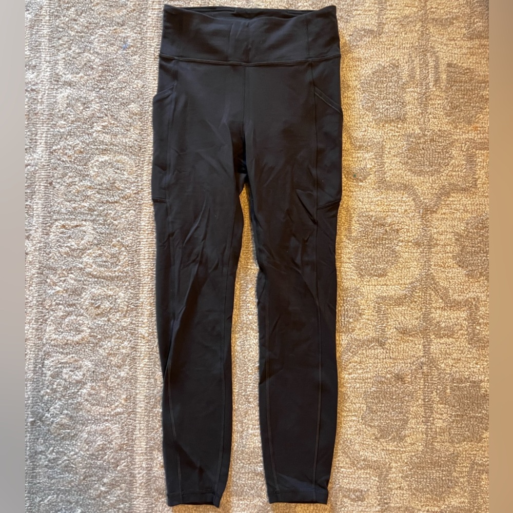 charcoal gray lululemon invigorate leggings - size 6 25” - only worn a few times